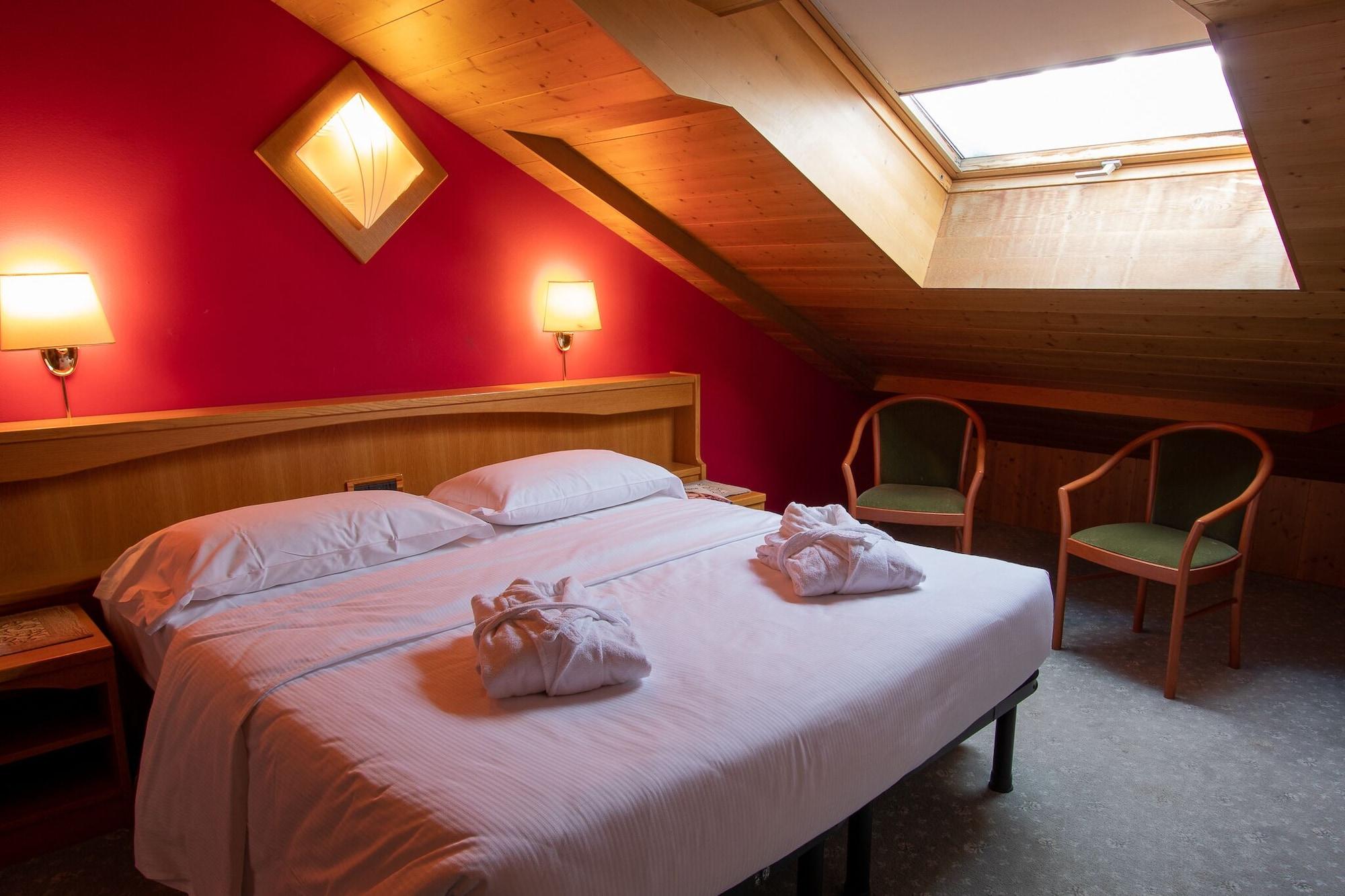 Hotel Santanton Бормио Экстерьер фото
