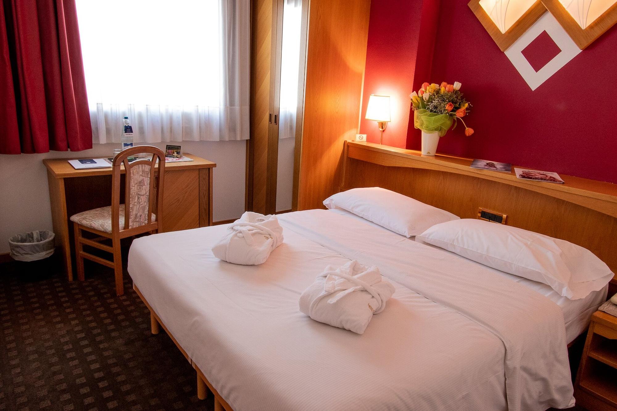 Hotel Santanton Бормио Экстерьер фото