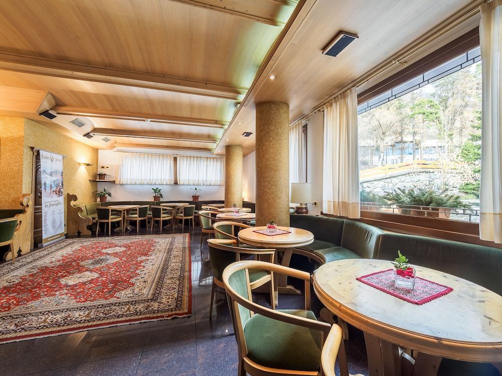 Hotel Santanton Бормио Экстерьер фото