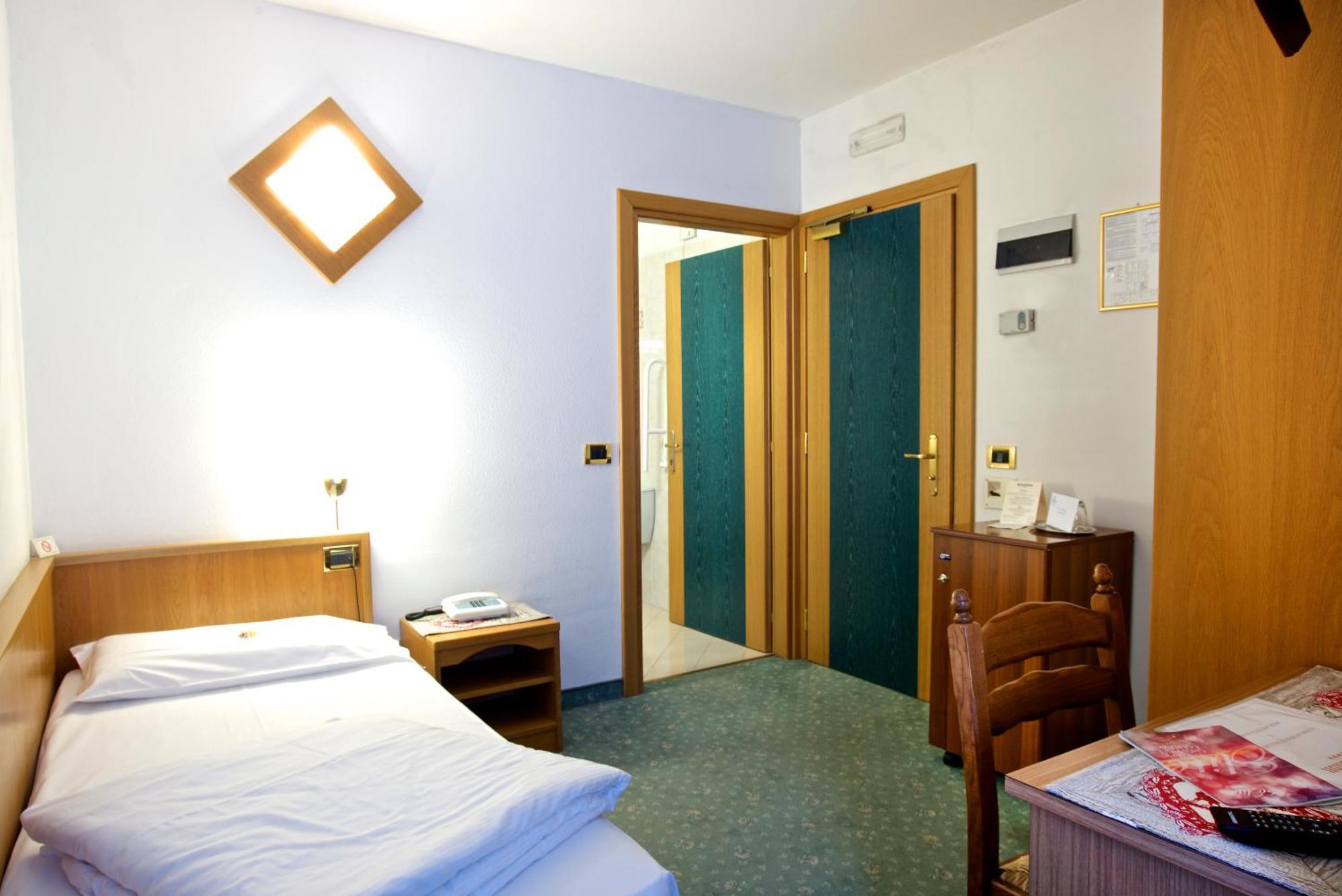 Hotel Santanton Бормио Номер фото