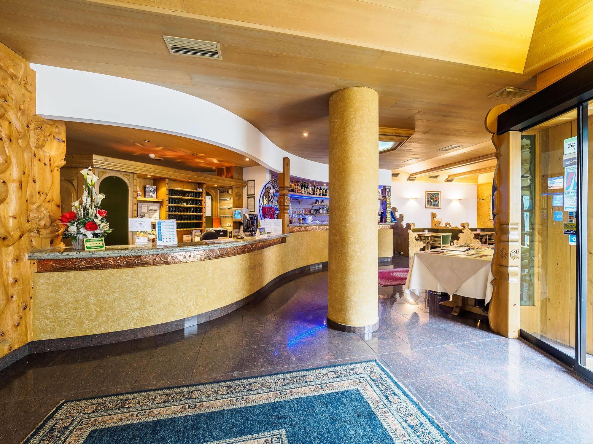 Hotel Santanton Бормио Экстерьер фото