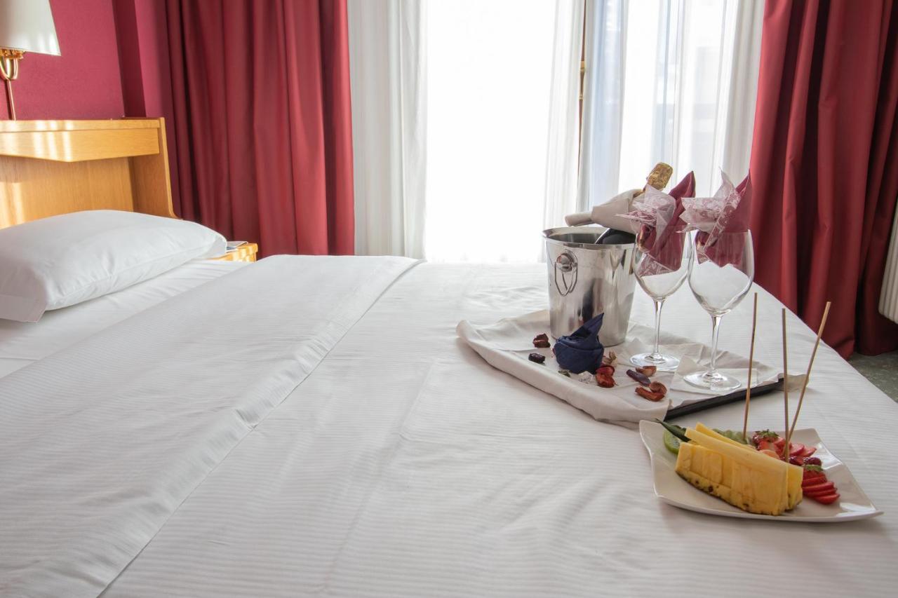 Hotel Santanton Бормио Экстерьер фото